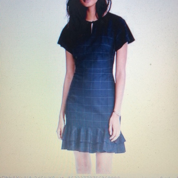 Dress - Picture 6 of 7